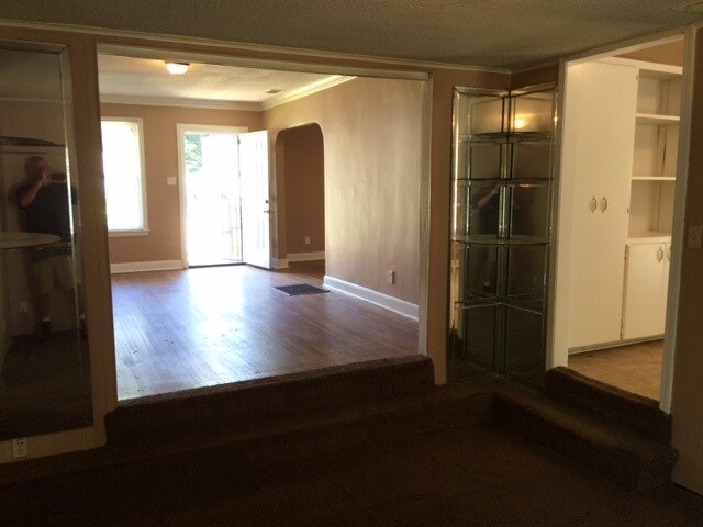 Building Photo - 3749 Buchanan Ave