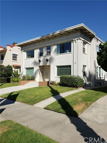 Building Photo - 1515 1/2-1502 E Ocean Blvd