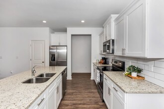 Twin Oaks Townhomes photo'