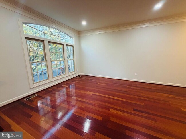 Foto del edificio - 25352 Herring Creek Dr