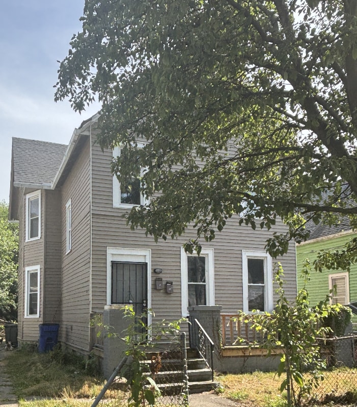 Primary Photo - 6618 Schaefer Ave