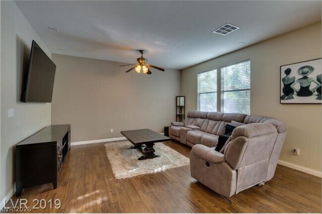 Foto del edificio - 10725 Pearl River Ave