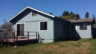 Foto principal - Mckinleyville House with South Facing Yard!