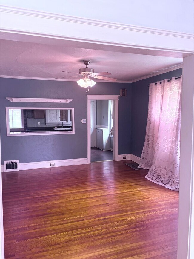 Foto del edificio - Charming 2-Bedroom Home for Rent in York C...