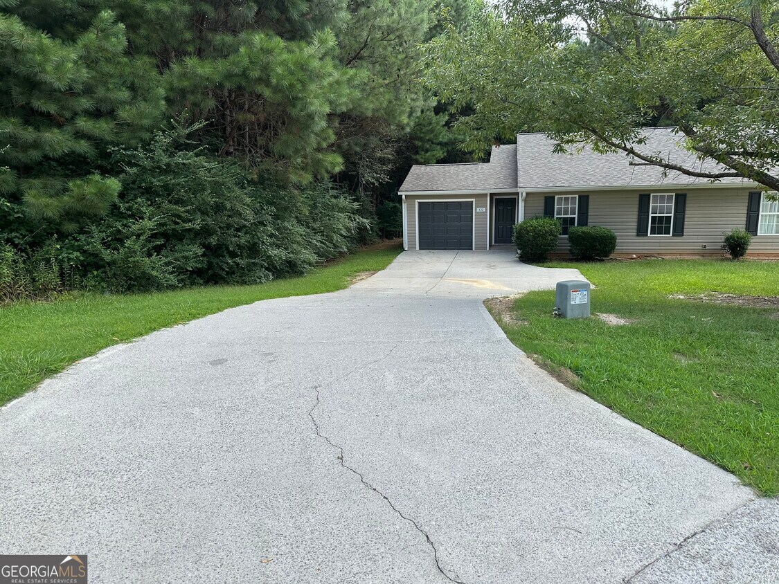 Foto principal - 120 Carroll Creek Ln