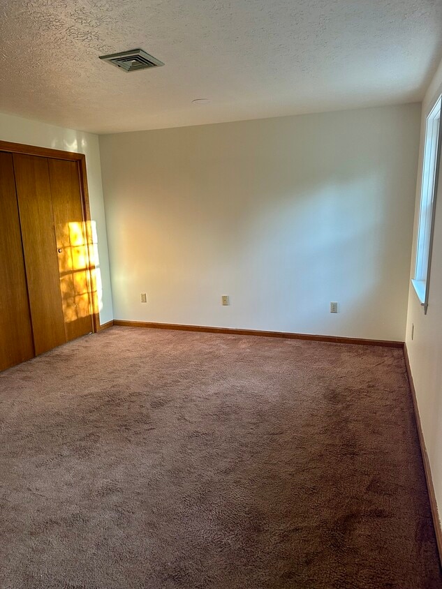 Foto principal - 45 Fox Meadow Rd
