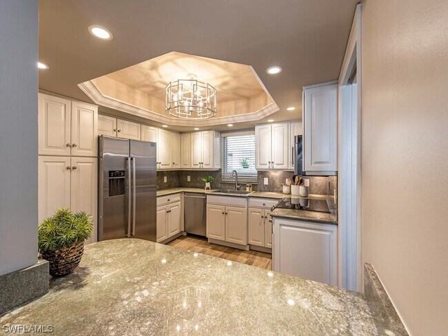 Foto del edificio - 4051 Gulf Shore Blvd N