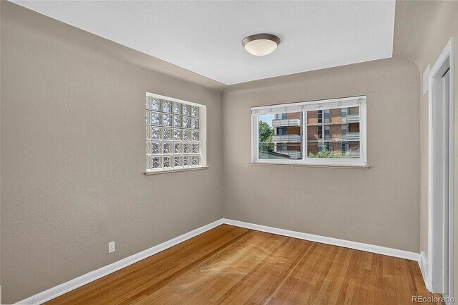 Building Photo - 2527 S University Blvd