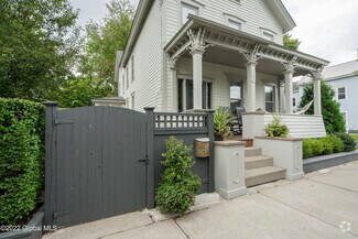 Building Photo - 185 Elm St
