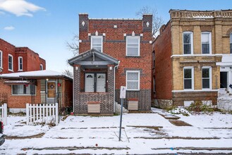 Building Photo - 3166 California Ave