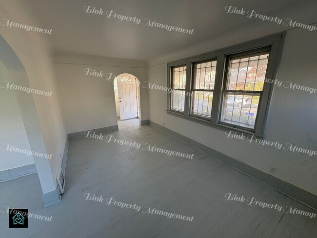 Foto del edificio - 17390 Waltham St