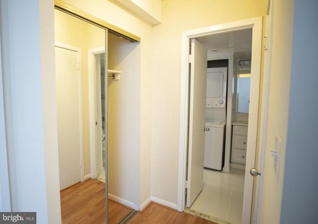 Foto del edificio - 5505 Seminary Rd