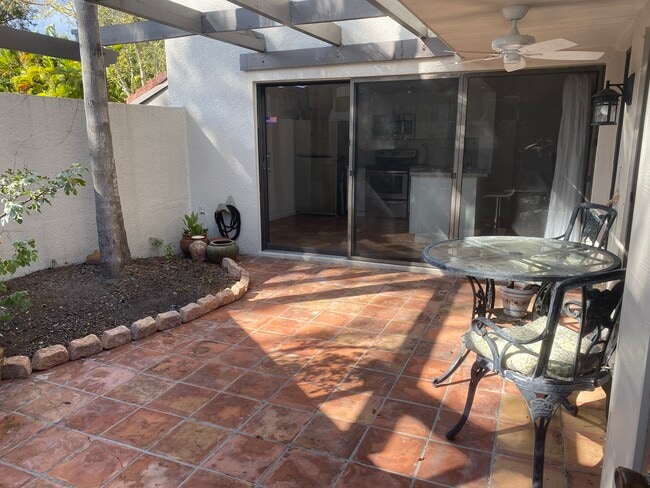Private patio - 4700 SW 67th Ave