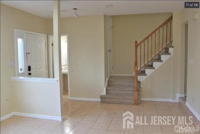 Building Photo - 1363 Thomas Ave