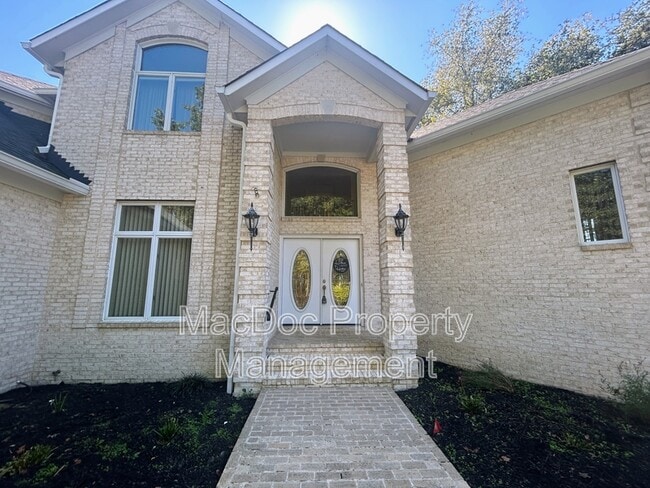 Building Photo - 11103 Fawn Lake Pkwy