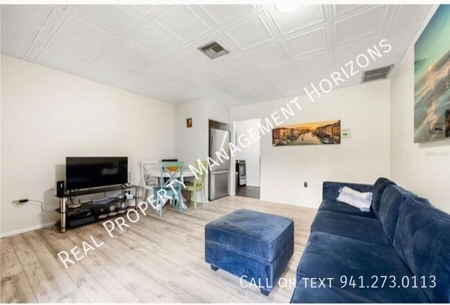 Building Photo - 3523 Longmeadow