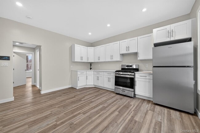 Foto del edificio - 303 Main St