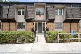 Building Photo - 315 Winding River Dr
