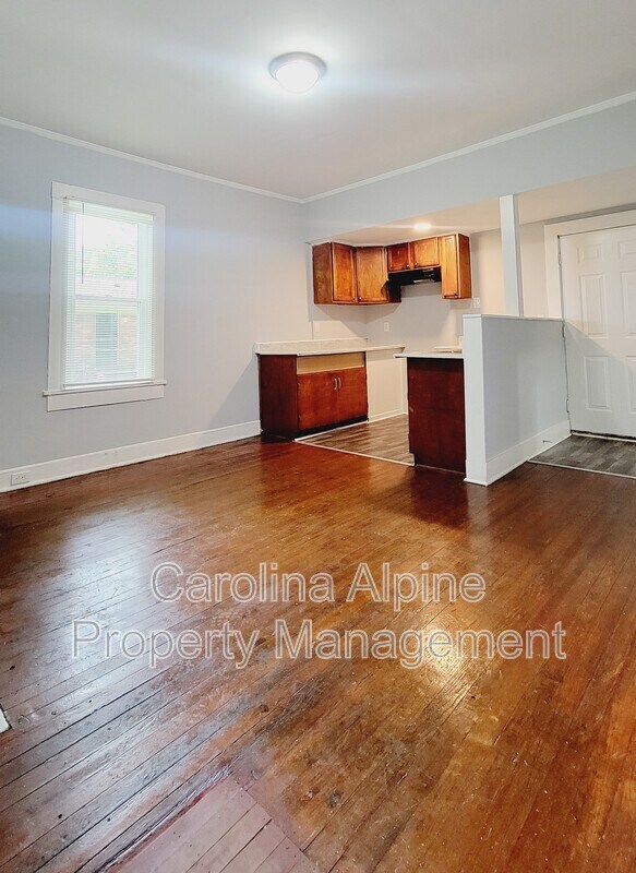 Building Photo - 1126 4th St