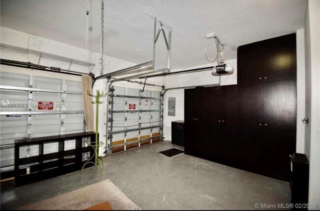 Foto del edificio - 7670 NW 113th Path