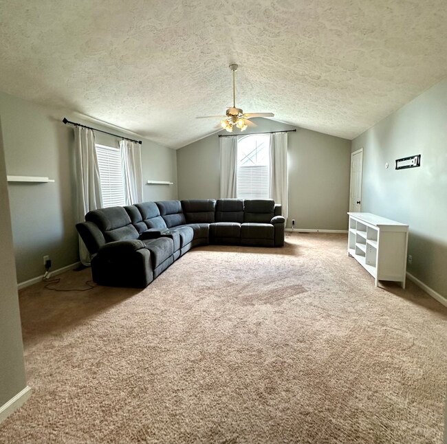 Foto del edificio - 142 Braxton Park Ln