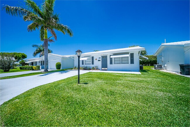Foto del edificio - 904 SW 24th St