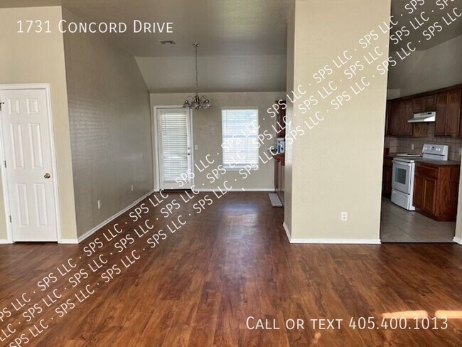 Building Photo - 1731 Concord Dr