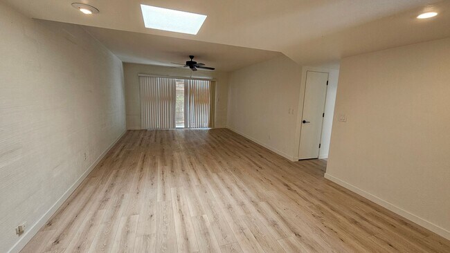 Building Photo - This is a must-see chic and updated townhouse in a prime location!