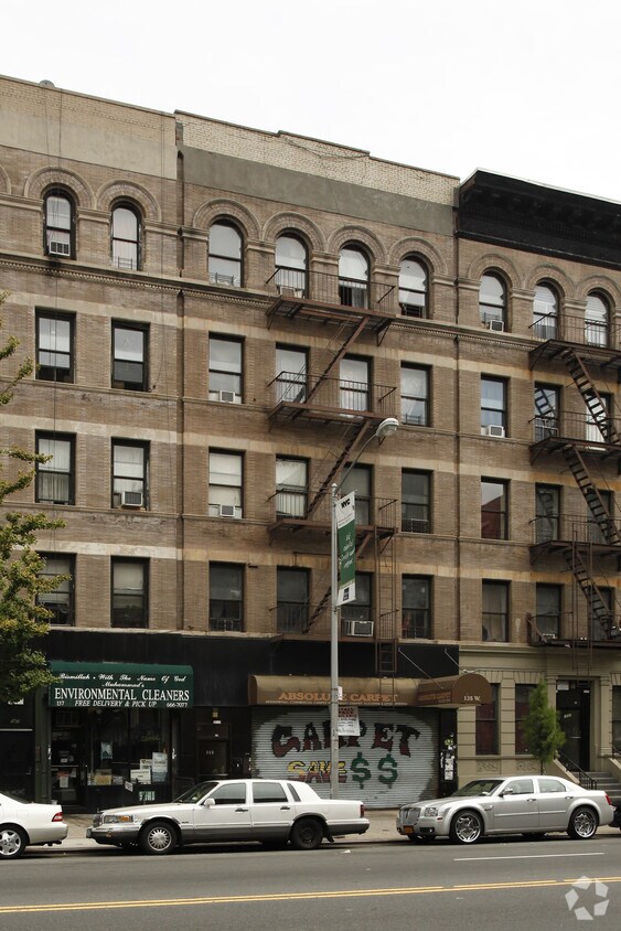 Building Photo - 135 W 116th St