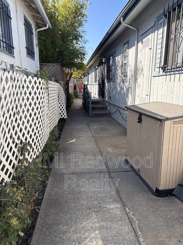 Foto del edificio - 4915 Shattuck Ave.