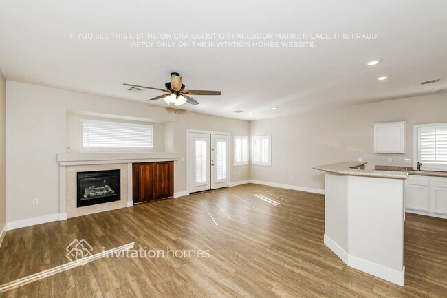 Building Photo - 4469 El Presidio Dr