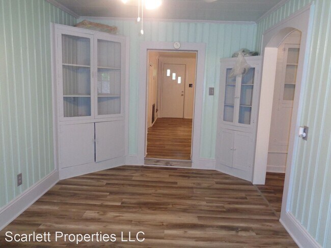 Building Photo - 2 br, 1 bath House - 2052 6th Avenue SE