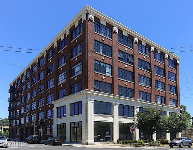 Primary Photo - 2620 W Washington Blvd