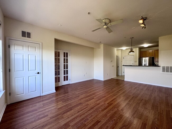 Building Photo - 15 WARREN St