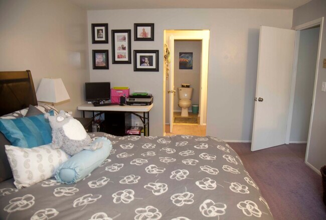 Foto del edificio - 406 Sheffield Rd