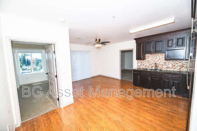 Foto del edificio - 1459 MacArthur Blvd