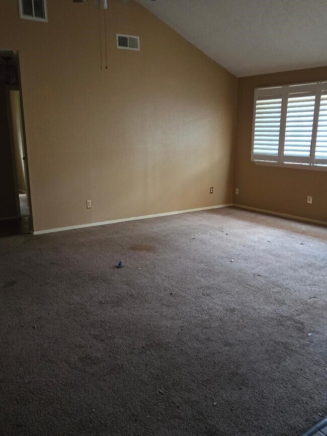 Foto del edificio - 8526 Quailcrest Dr