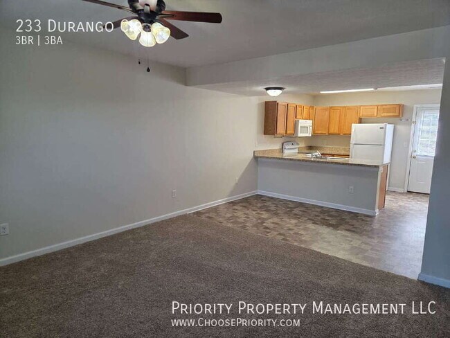 Foto del edificio - 233 Durango Cir