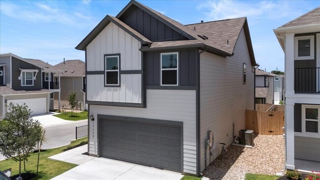 Building Photo - 15600 Nola Ct