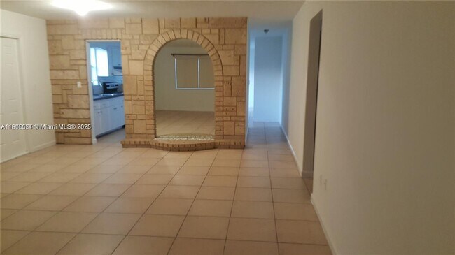 Foto del edificio - 3689 NW 14th St