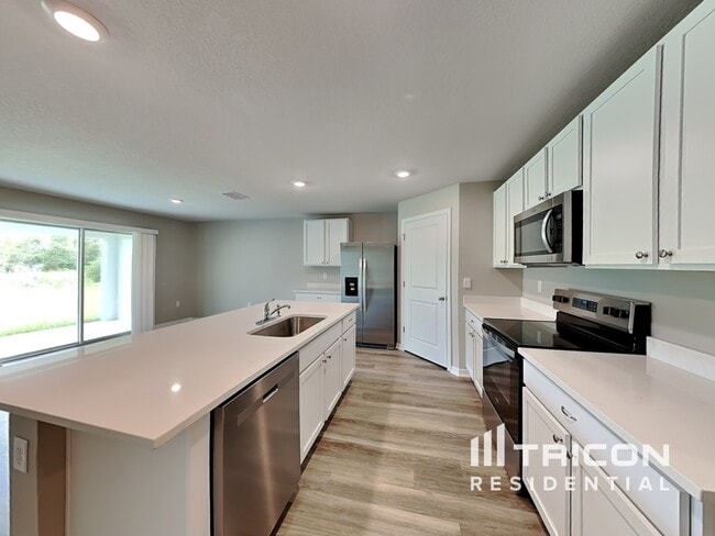 Building Photo - 12120 Kingsley Trl