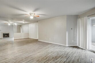 Building Photo - 9797 Leawood Blvd
