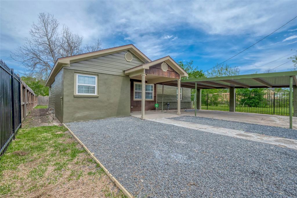 Foto principal - 3505 Mt Pleasant St