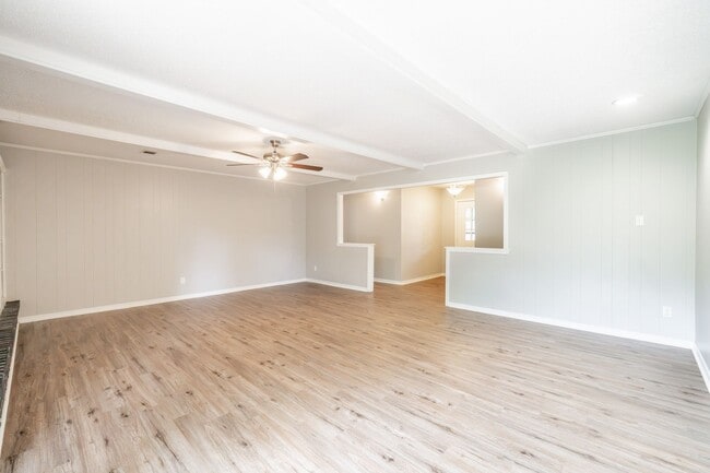 Building Photo - Beautiful 3 Bed 2 Bath Home for Rent in Fo...