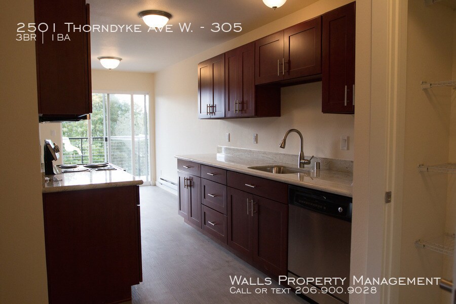 Primary Photo - 2501 Thorndyke Ave W