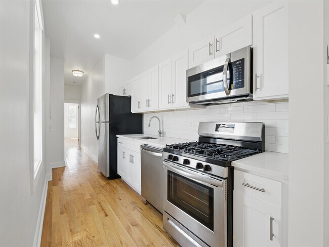 Foto del edificio - 18 Poplar St