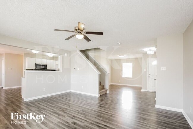 Foto del edificio - 8553 Bluff Point Way