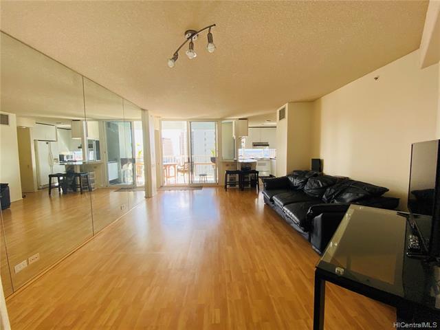 Building Photo - 1212 Nuuanu Ave