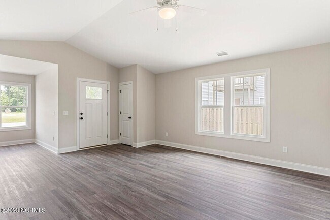 Building Photo - Spacious New Bungalow In Historic Downtown...