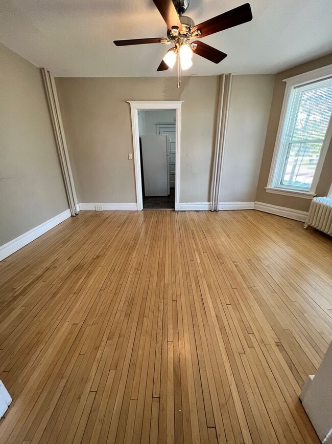 Building Photo - 4329/4331 E Superior St